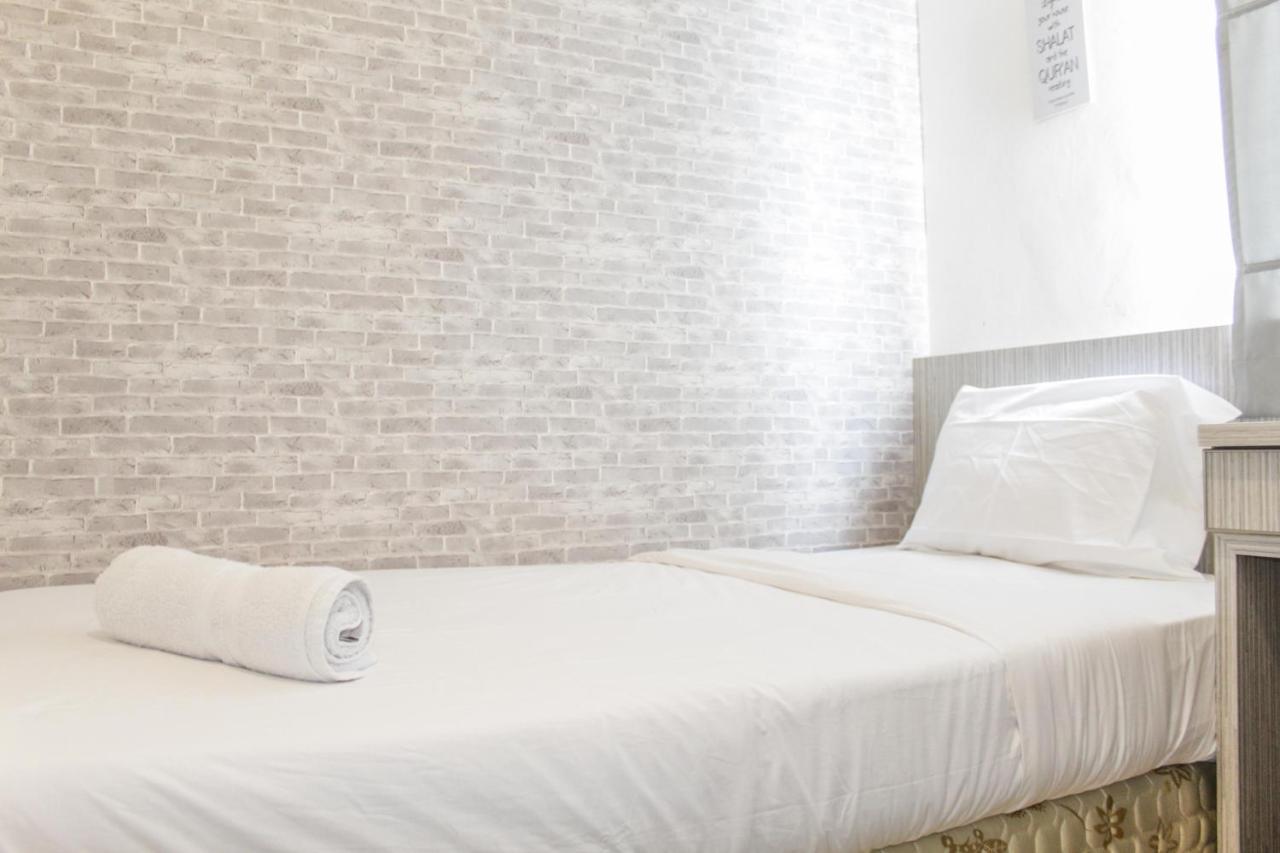 View 2br At Bassura By Travelio Jakarta